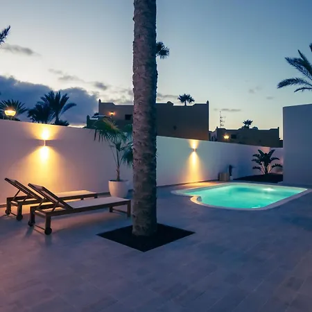 Tropico - Design House With Pool In *