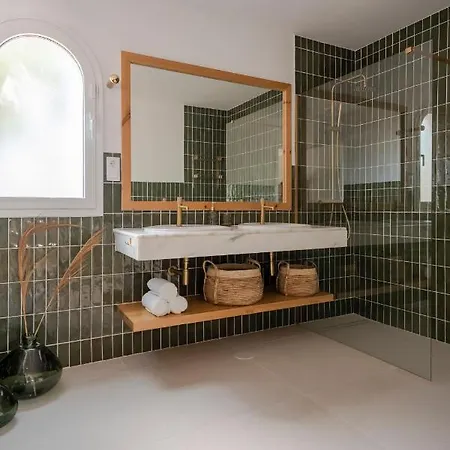 Tropico - Design House With Pool In Willa Corralejo