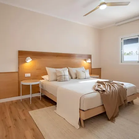 Tropico - Design House With Pool In فيلة