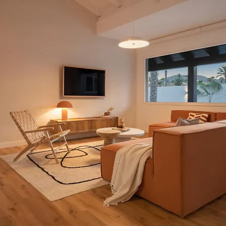 Tropico - Design House With Pool In فيلة