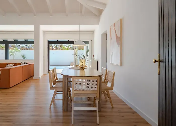 Tropico - Design With Pool In - By Luna 科拉雷侯