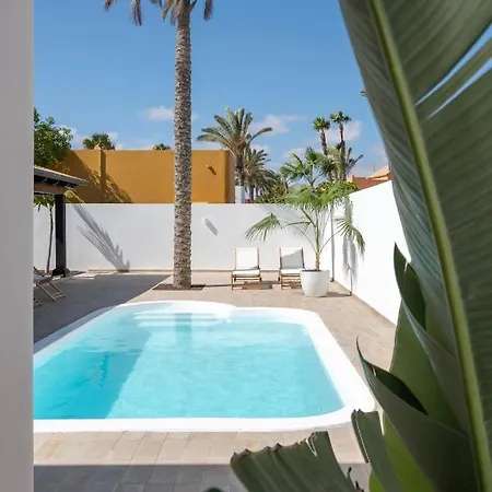 וילה Tropico - Design House With Pool In